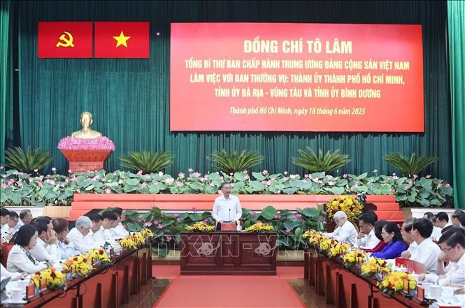 Tổng Bí thư Tô Lâm chủ trì buổi làm việc. (Ảnh: Thống Nhất/TTXVN) Tổng Bí thư Tô Lâm chủ trì buổi làm việc. (Ảnh: Thống Nhất/TTXVN)