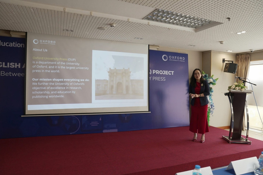 Bà Hanah Nguyễn - Trưởng Văn phòng Đại diện NXB Đại học Oxford tại VN chia sẻ về những lợi ích nổi bật của chương trình ESL. 239.jpg