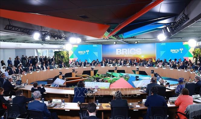 Phiên thảo luận cấp cao về chủ đề: "Môi trường, COP 30 và Y tế toàn cầu" tại Hội nghị BRICS mở rộng 2025. (Ảnh: Dương Giang/TTXVN)