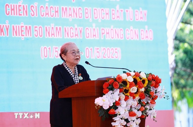 Bà Hoàng Thị Khánh, Trưởng Ban Liên lạc toàn quốc các chiến sỹ cách mạng Việt Nam bị địch bắt tù đày phát biểu. (Ảnh: Dương Giang/TTXVN). Bà Hoàng Thị Khánh, Trưởng Ban Liên lạc toàn quốc các chiến sỹ cách mạng Việt Nam bị địch bắt tù đày phát biểu. (Ảnh: Dương Giang/TTXVN).