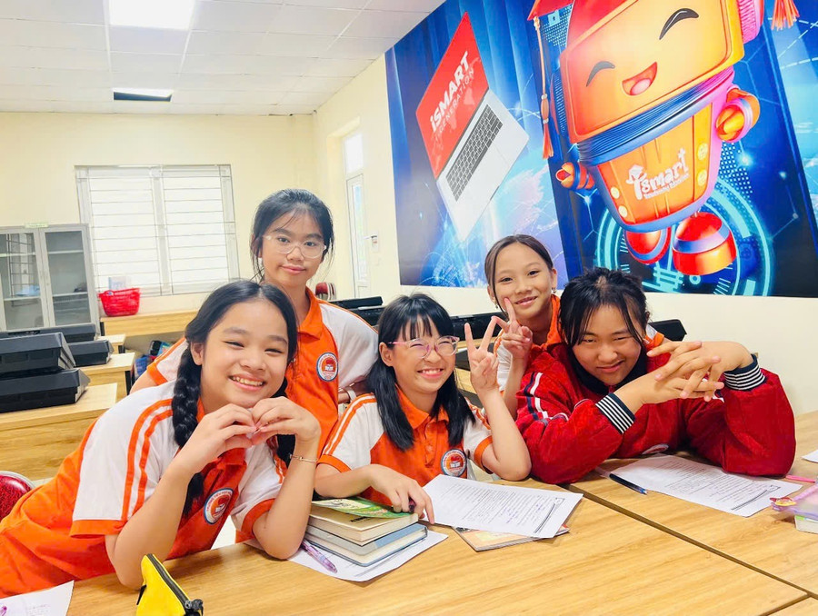 'Bảng vàng' thành tích xuất sắc của nữ sinh Trường Tiểu học Hoàng Liệt