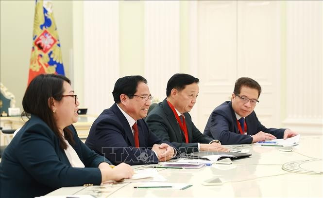 Thủ tướng Phạm Minh Chính hội kiến Tổng thống Nga Vladimir Putin. Ảnh: Dương Giang/TTXVN