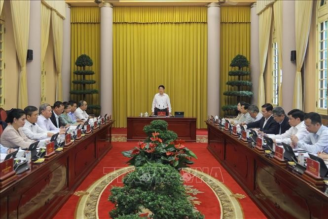 Chủ tịch nước Lương Cường chủ trì họp giao ban công tác tháng 2, triển khai nhiệm vụ tháng 3 của Văn phòng Chủ tịch nước. Ảnh: Lâm Khánh/TTXVN