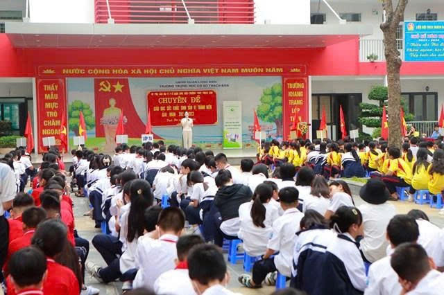 Nhiều trường học thường xuyên tổ chức các chuyên đề về giáo dục sức khỏe sinh sản vị thành niên cho học sinh. Ảnh: BVPSHN.