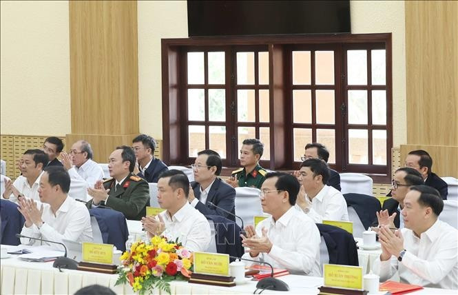 Các đại biểu tham dự buổi làm việc. (Ảnh: Thống Nhất/TTXVN) Các đại biểu tham dự buổi làm việc. (Ảnh: Thống Nhất/TTXVN)
