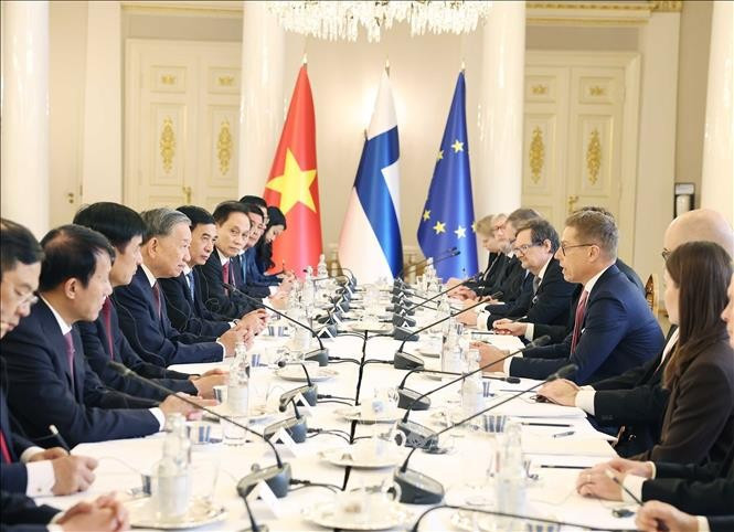 Tổng Bí thư Tô Lâm và Tổng thống Cộng hòa Phần Lan Alexander Stubb hội đàm. Ảnh: Thống Nhất/TTXVN