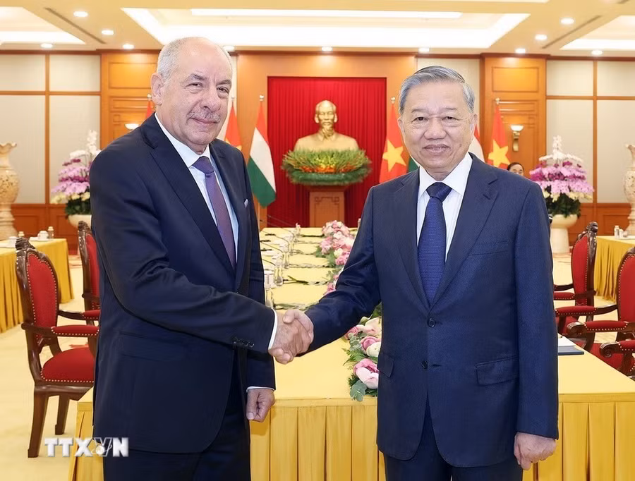Tổng Bí thư Tô Lâm tiếp Tổng thống Hungary Sulyok Tamas thăm chính thức Việt Nam. (Ảnh: Thống Nhất/TTXVN)