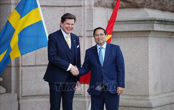 Thủ tướng Phạm Minh Chính hội kiến Chủ tịch Quốc hội Thụy Điển Andreas Norlén. Thủ tướng Phạm Minh Chính hội kiến Chủ tịch Quốc hội Thụy Điển Andreas Norlén.