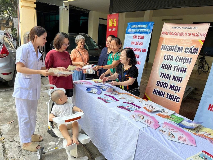 Hoạt động truyền thông tại phường Phương Liệt. Ảnh TYTPPL.