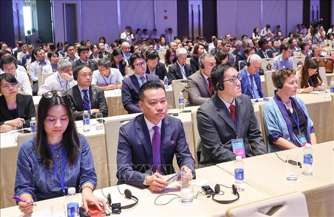 Các đại biểu tham dự Hội nghị quán triệt, triển khai Nghị quyết của Quốc hội về Trung tâm tài chính quốc tế tại Việt Nam. Ảnh: Dương Giang/TTXVN Các đại biểu tham dự Hội nghị quán triệt, triển khai Nghị quyết của Quốc hội về Trung tâm tài chính quốc tế tại Việt Nam. Ảnh: Dương Giang/TTXVN