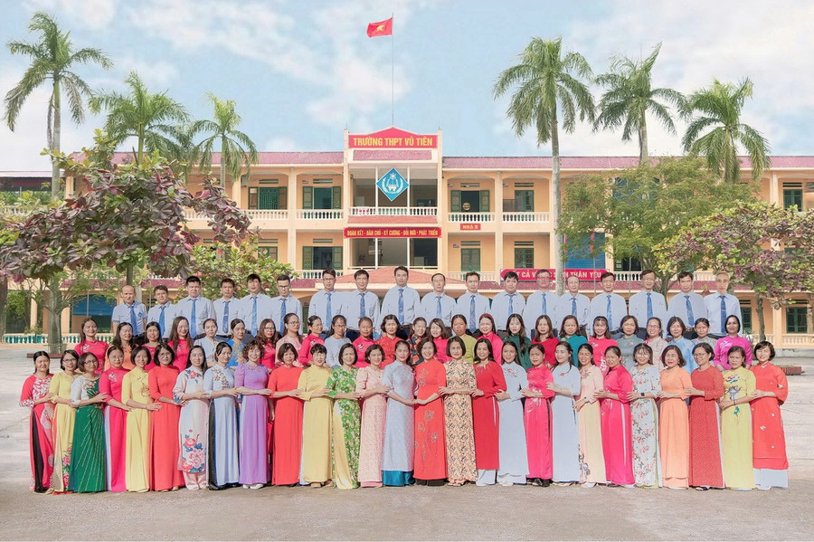 Trường THPT Vũ Tiên, Hưng Yên: Tự hào hành trình 60 năm 'thắp lửa tri thức'