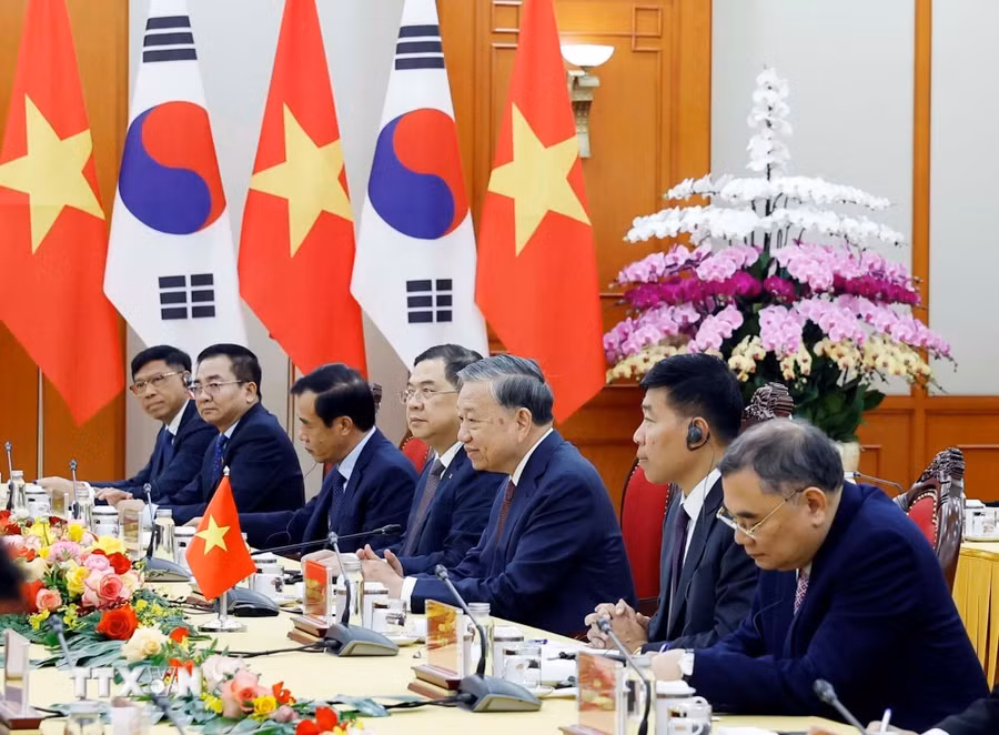 Tổng Bí thư Tô Lâm tiếp Chủ tịch Quốc hội Đại Hàn Dân Quốc Woo Won Shik. (Ảnh: Thống Nhất/TTXVN)