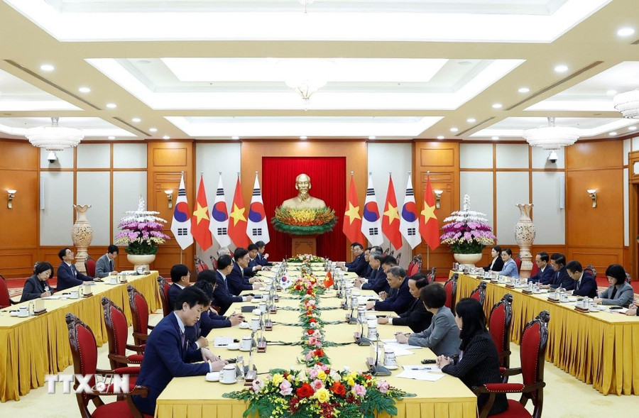 Tổng Bí thư Tô Lâm tiếp Chủ tịch Quốc hội Đại Hàn Dân Quốc Woo Won Shik. (Ảnh: Thống Nhất/TTXVN)