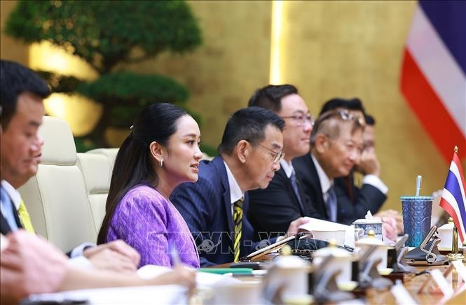 Thủ tướng Thái Lan Paetongtarn Shinawatra phát biểu tại Kỳ họp lần thứ 4 Nội các chung Việt Nam – Thái Lan. (Ảnh: Dương Giang/TTXVN)