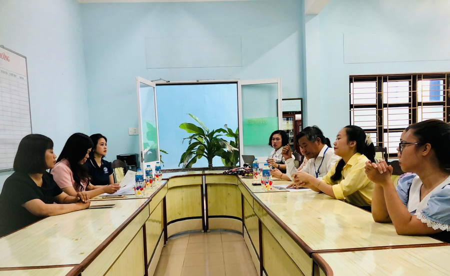 Đoàn khảo sát của Viện Khoa học Giáo dục Việt Nam làm việc tại Trung tâm. 201.png