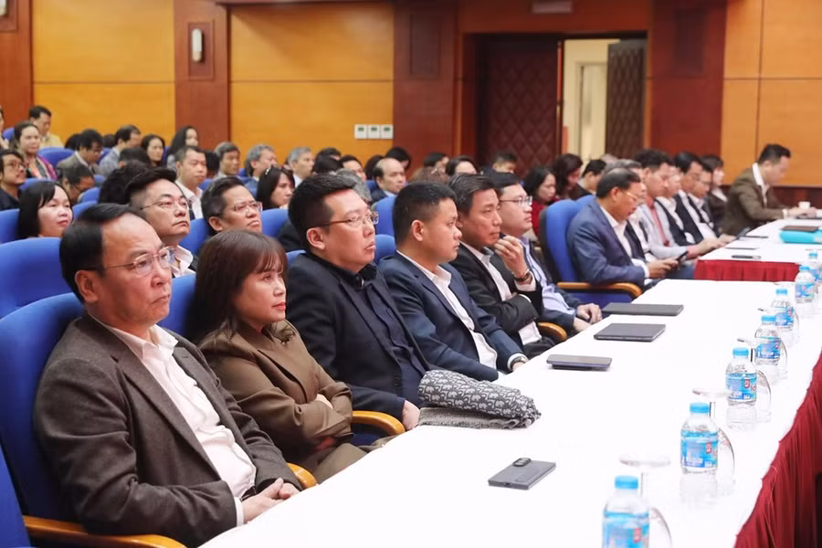 Các đại biểu dự Hội nghị