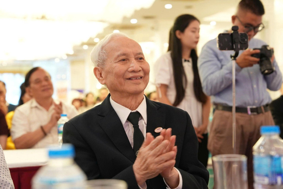 NGND.PGS.TS. Nguyễn Võ Kỳ Anh - Phó Chủ tịch Hội VACHE, Viện trưởng Viện IPD. 2-6272.jpg