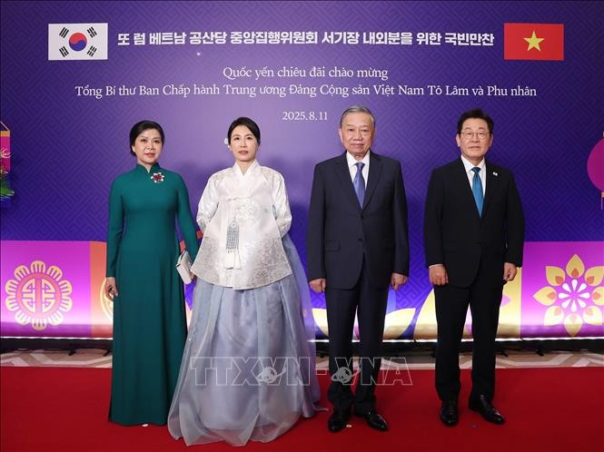 Tổng thống Hàn Quốc Lee Jae Myung và Phu nhân chủ trì Quốc yến chiêu đãi chào mừng Tổng Bí thư Tô Lâm và Phu nhân thăm cấp Nhà nước tới Hàn Quốc. Ảnh: Thống Nhất/TTXVN