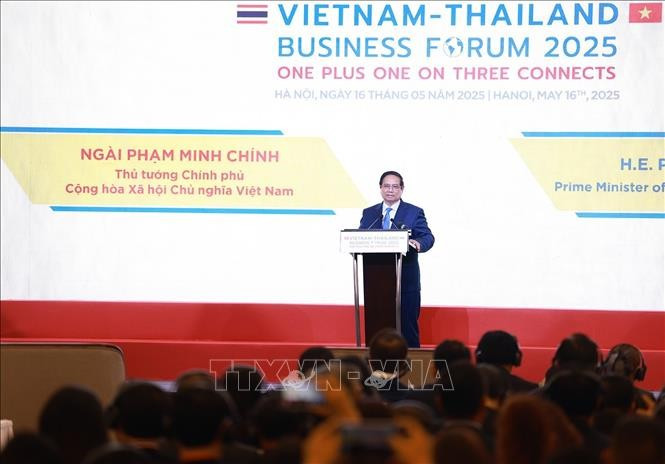 Thủ tướng Phạm Minh Chính phát biểu tại Diễn đàn doanh nghiệp Việt Nam - Thái Lan năm 2025. (Ảnh: Dương Giang/TTXVN) Thủ tướng Phạm Minh Chính phát biểu tại Diễn đàn doanh nghiệp Việt Nam - Thái Lan năm 2025. (Ảnh: Dương Giang/TTXVN)
