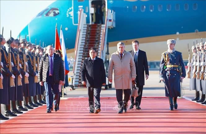 Lễ đón chính thức Thủ tướng Phạm Minh Chính thăm Liên bang Nga được tổ chức trang trọng Sân bay quốc tế Vnukovo 2. Ảnh: Dương Giang/TTXVN