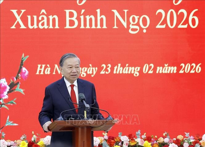 Tổng Bí thư Tô Lâm chúc Tết cán bộ, công chức, viên chức, người lao động Văn phòng Trung ương Đảng. Ảnh: Thống Nhất/TTXVN