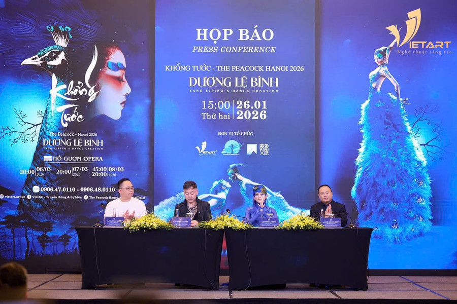 'Chim công làng múa' Dương Lệ Bình lần đầu tiên mang 'Khổng Tước' đến Hà Nội