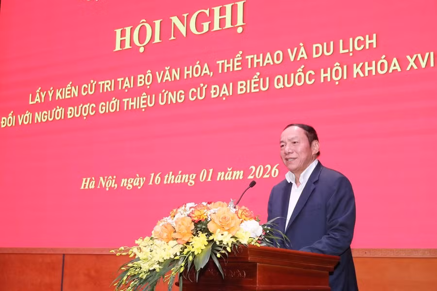 Bộ trưởng Bộ VHTTDL Nguyễn Văn Hùng phát biểu tại Hội nghị.