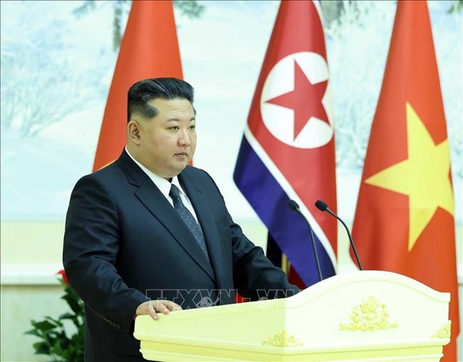 Tổng Bí thư, Chủ tịch Quốc vụ Nhân dân Triều Tiên Kim Jong Un phát biểu tại Tiệc chiêu đãi chào mừng Tổng Bí thư Tô Lâm và Đoàn cấp cao Việt Nam. Ảnh: Thống Nhất/TTXVN img-5077.jpg