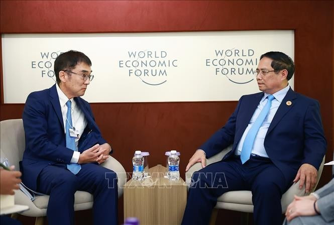 Thủ tướng Phạm Minh Chính tiếp ông Tetsuya Watanabe, Chủ tịch Viện Nghiên cứu kinh tế ASEAN và Đông Á (ERIA). (Ảnh: Dương Giang/TTXVN) Thủ tướng Phạm Minh Chính tiếp ông Tetsuya Watanabe, Chủ tịch Viện Nghiên cứu kinh tế ASEAN và Đông Á (ERIA). (Ảnh: Dương Giang/TTXVN)