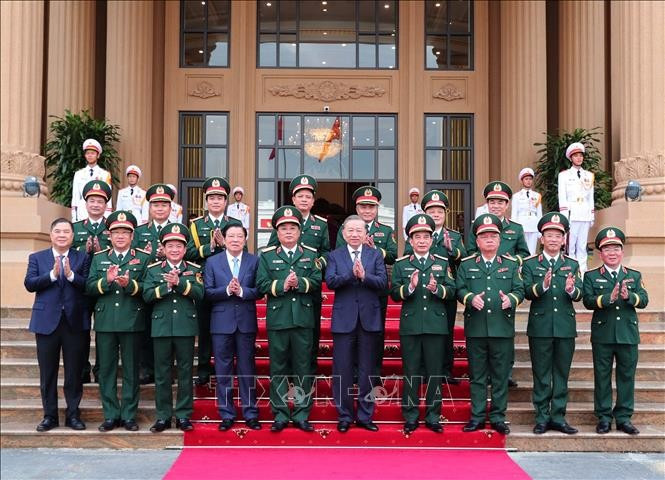 Tổng Bí thư Tô Lâm và các đại biểu. Ảnh: Trọng Đức/TTXVN Tổng Bí thư Tô Lâm và các đại biểu. Ảnh: Trọng Đức/TTXVN