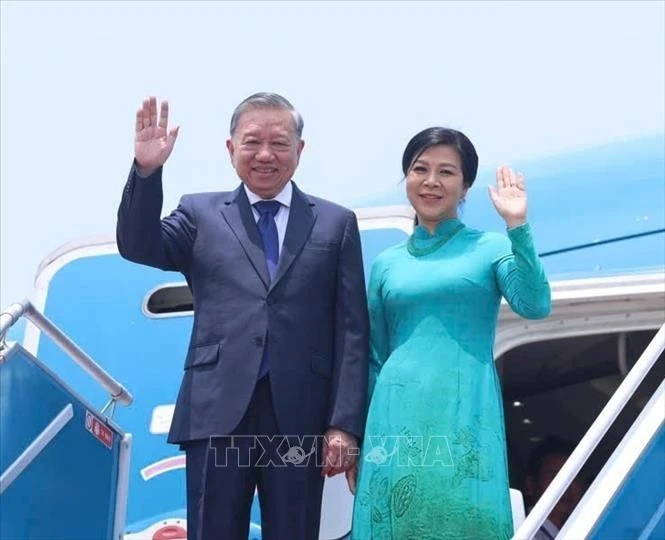 Tổng Bí thư Tô Lâm và Phu nhân rời Hà Nội, lên đường thăm cấp Nhà nước Kazakhstan, Azerbaijan, Belarus và thăm chính thức Liên bang Nga. Ảnh: Thống Nhất/TTXVN.
