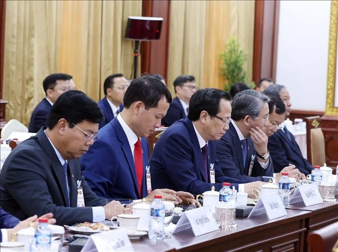 Thành viên đoàn cấp cao Việt Nam dự hội đàm. Ảnh: Thống Nhất/TTXVN