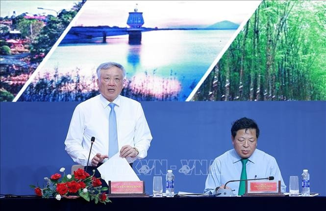 Phó Thủ tướng Thường trực Nguyễn Hoà Bình phát biểu. Ảnh: Dương Giang/TTXVN Phó Thủ tướng Thường trực Nguyễn Hoà Bình phát biểu. Ảnh: Dương Giang/TTXVN