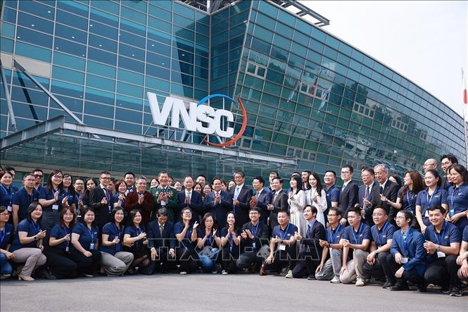 Thủ tướng Phạm Minh Chính dự Lễ khánh thành công trình Trung tâm vũ trụ Việt Nam tại Khu Công nghệ cao Hoà Lạc. Ảnh: Dương Giang/TTXVN