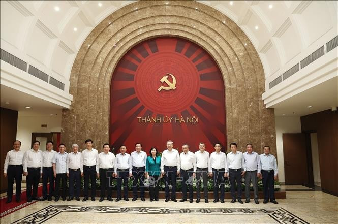 Tổng Bí thư Tô Lâm và các đại biểu. (Ảnh: TTXVN) Tổng Bí thư Tô Lâm và các đại biểu. (Ảnh: TTXVN)