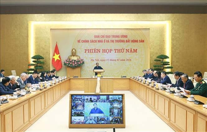Thủ tướng Phạm Minh Chính chủ trì phiên họp thứ năm của BCĐ Trung ương về chính sách nhà ở và thị trường bất động sản. Ảnh: Dương Giang/TTXVN