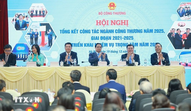 Thủ tướng Phạm Minh Chính dự Hội nghị tổng kết công tác ngành công thương năm 2025. (Ảnh: Dương Giang/TTXVN)