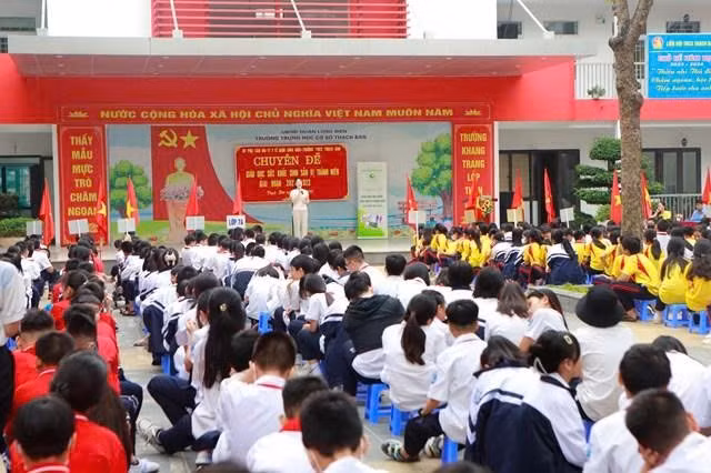 Nhiều trường học thường xuyên tổ chức các chuyên đề về giáo dục sức khỏe sinh sản vị thành niên cho học sinh. Ảnh: BVPSHN.