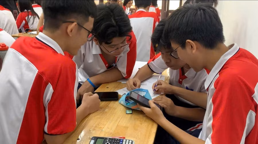 'Nét đẹp học đường' ghi lại khoảnh khắc tuổi học trò cùng KELLA ENGLISH CENTER