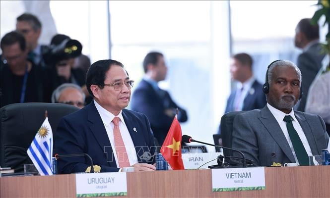 Thủ tướng Phạm Minh Chính phát biểu tại Phiên thảo luận cấp cao về chủ đề: "Môi trường, COP 30 và Y tế toàn cầu". (Ảnh: Dương Giang/ TTXVN) Thủ tướng Phạm Minh Chính phát biểu tại Phiên thảo luận cấp cao về chủ đề: "Môi trường, COP 30 và Y tế toàn cầu". (Ảnh: Dương Giang/ TTXVN)