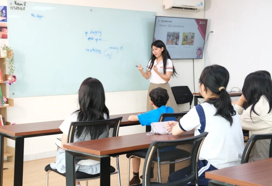 Một lớp học IELTS Junior ở DOL English.