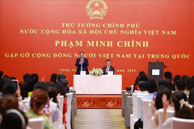 Thủ tướng Phạm Minh Chính gặp gỡ cộng đồng, lưu học sinh Việt Nam tại khu vực Bắc Kinh, Thiên Tân, Hà Bắc. (Ảnh: Dương Giang/TTXVN) Thủ tướng Phạm Minh Chính gặp gỡ cộng đồng, lưu học sinh Việt Nam tại khu vực Bắc Kinh, Thiên Tân, Hà Bắc. (Ảnh: Dương Giang/TTXVN)