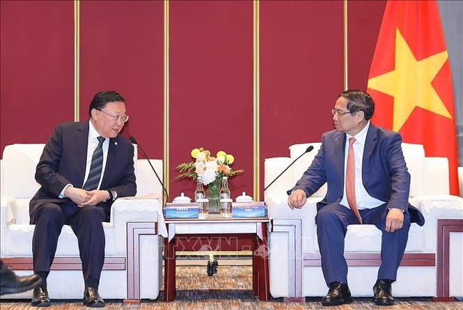 Thủ tướng Phạm Minh Chính tiếp ông Vương Đồng Trụ, Chủ tịch Tập đoàn xây dựng giao thông Trung Quốc (CCCC). (Ảnh: Dương Giang/TTXVN) 63.jpg