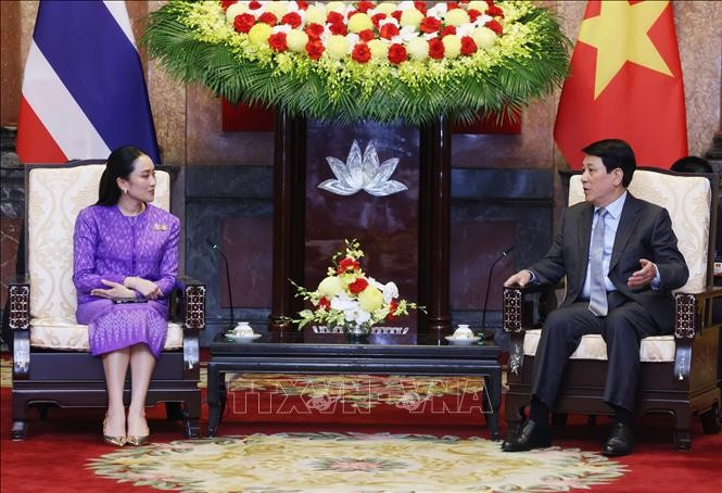 Chủ tịch nước Lương Cường tiếp Thủ tướng Thái Lan Paetongtarn Shinawatra. (Ảnh: Lâm Khánh/TTXVN) Chủ tịch nước Lương Cường tiếp Thủ tướng Thái Lan Paetongtarn Shinawatra. (Ảnh: Lâm Khánh/TTXVN)