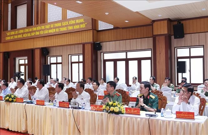 Các đại biểu dự buổi làm việc. (Ảnh: Thống Nhất/TTXVN) Các đại biểu dự buổi làm việc. (Ảnh: Thống Nhất/TTXVN)