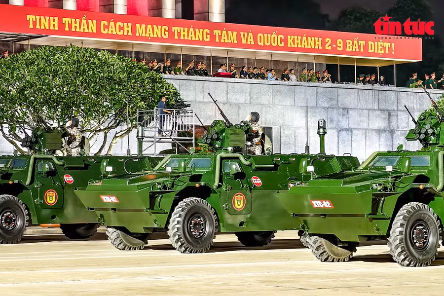 XTC-02 là ký hiệu của một loại xe thiết giáp chở quân (APC) bánh lốp - thực chất là một dòng xe bọc thép hạng nhẹ. Xe do Tổng cục Công nghiệp Quốc phòng nghiên cứu, phát triển và sản xuất.