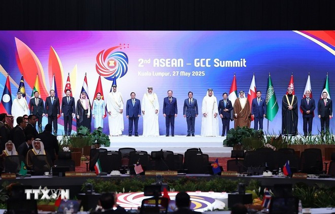Thủ tướng Phạm Minh Chính cùng lãnh đạo các nước ASEAN và GCC tại Hội nghị Cấp cao ASEAN-GCC lần thứ hai. (Ảnh: Dương Giang/TTXVN).