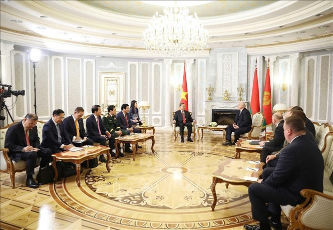 Tổng Bí thư Tô Lâm hội đàm hẹp với Tổng thống Belarus Aleksandr Lukashenko. (Ảnh: Thống Nhất/TTXVN) Tổng Bí thư Tô Lâm hội đàm hẹp với Tổng thống Belarus Aleksandr Lukashenko. (Ảnh: Thống Nhất/TTXVN)