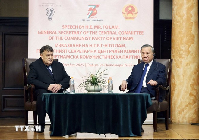 Tổng Bí thư Tô Lâm tại Đại học Sofia. (Ảnh: Thống Nhất/TTXVN) Tổng Bí thư Tô Lâm tại Đại học Sofia. (Ảnh: Thống Nhất/TTXVN)
