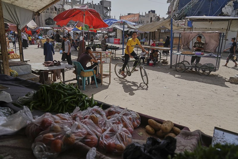 chum-anh-lhq-canh-bao-ke-hoach-phan-phoi-vien-tro-gaza-0505-05.jpg